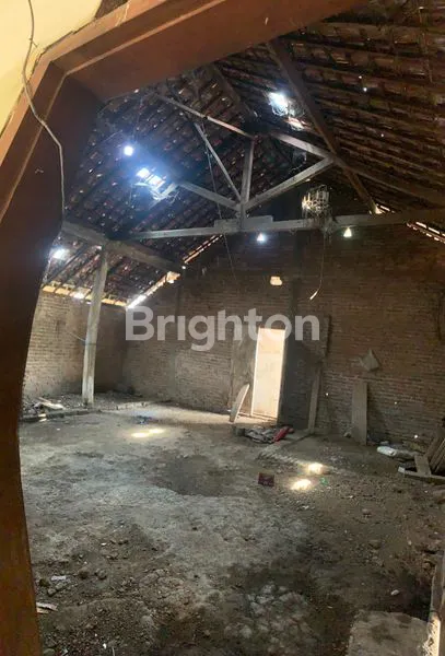 image DIJUAL RUMAH & TANAH SHM SIAP HUNI, LT 400M² DI BAWAH GUNUNG WILIS (8)