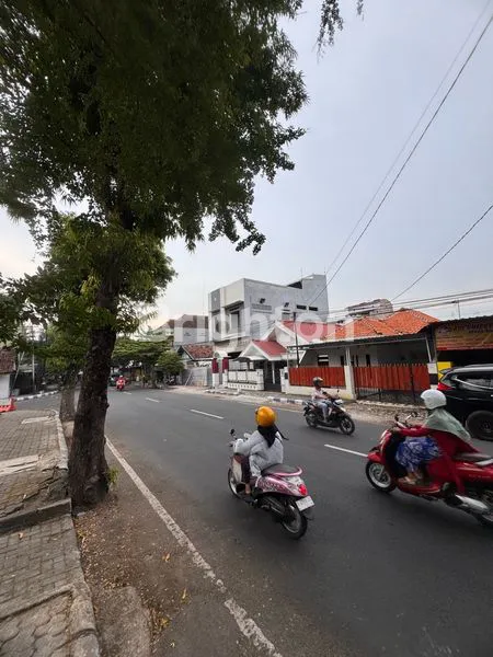 image HITUNG TANAH 0 JALAN RAYA DOKTER SUTOMO – JOMBANG KOTA LOKASI BISNIS PRIME | HARGA NJOP | JARANG ADA (4)