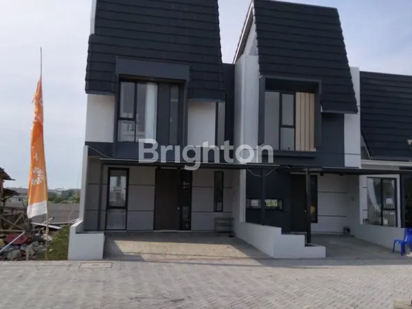 image RUMAH GRESS TERALAND MENGANTI, GRESIK (1)