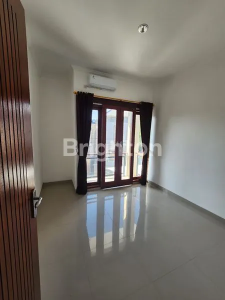 image RUMAH MODERN SIAP HUNI DALAM CLUSTER ONE GATE SISTEM (3)