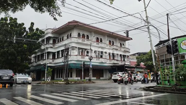 image RUKO HOOK 3 PINTU, LT 500M², DEKAT MAL PEKANBARU (1)