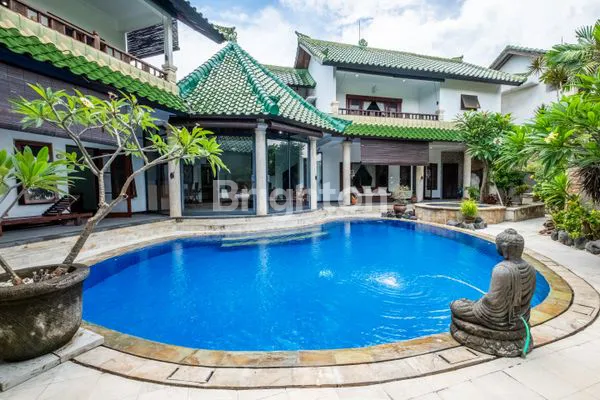 image DISEWAKAN VILLA MEWAH LEASEHOLD DI SANUR – LOKASI PREMIUM DEKAT PANTAI (5)
