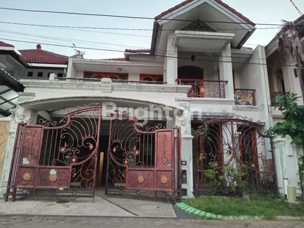 image RUMAH 2 LT  SIAP HUNI EKSKLUSIVE DI CLUSTER TERDEPAN PANTAI MENTARI KENJERAN DEKAT PAKUWON CITY, KAMPUS UNAIR, ITS  DAN RS  MITRA KELUARGA (1)