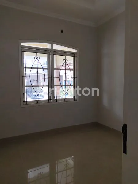 image RUMAH 2 LANTAI LT 133 DI KOTA WISATA CIBUBUR (6)