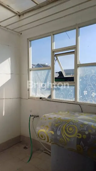 image RUMAH 2 LANTAI SIAP HUNI 5 MENIT KE UNIVERSITAS BRAWIJAYA & SEKOLAH HWA IND (5)