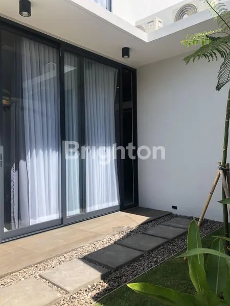 image RUMAH 2 LANTAI, ONE GATE SYSTEM & DEKAT LIPPO MALL (2)