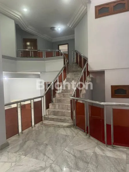 image RUMAH MEWAH SEMI FURNISHES SIAP HUNI DAERAH SUNTER AGUNG TENGAH, SUNTER-JAKARTA UTARA (3)