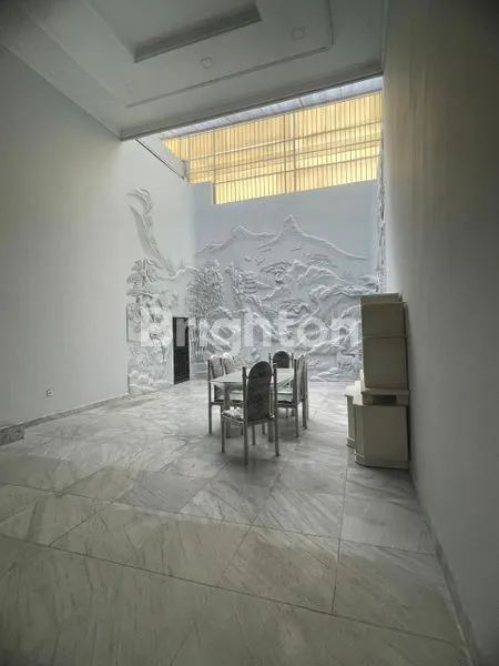 image RUMAH MEWAH SEMI FURNISHES SIAP HUNI DAERAH SUNTER AGUNG TENGAH, SUNTER-JAKARTA UTARA (4)