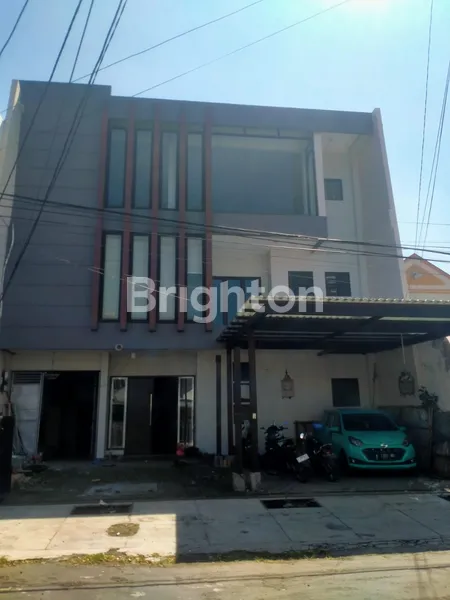 image RARE ITEM! GEDUNG 3 LANTAI DI DHARMAHUSADA INDAH TIMUR – LOKASI STRATEGIS DEKAT GALAXY MALL (1)