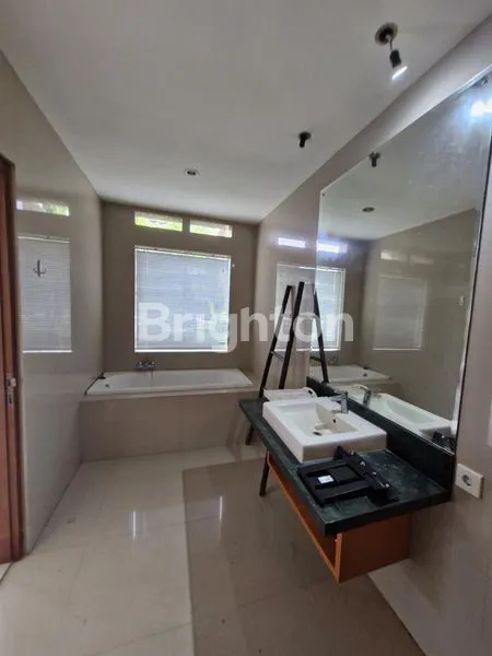 image VILLA HOOK DI DEKAT KAMPUS UDAYANA (5)