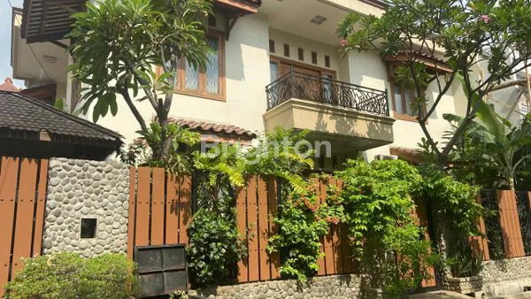 image RUMAH MEWAH 2 LANTAI DI TAMAN GALAXY EDELWEISS (1)