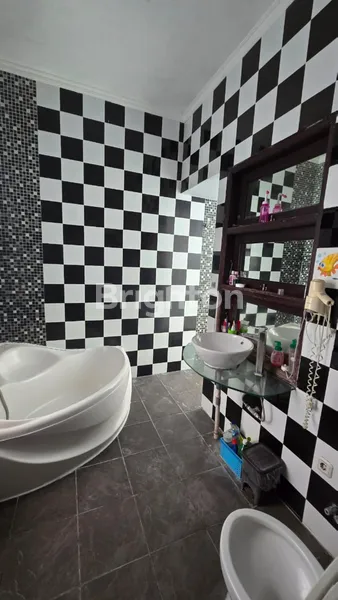 image RUMAH SAN DIEGO PAKUWON CITY – FULL FURNISHED & SIAP HUNI (7)