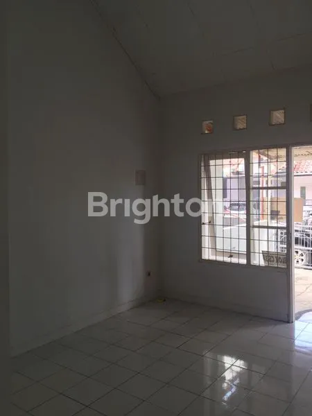 image DISEWAKAN RUMAH DI MELATI MAS (3)