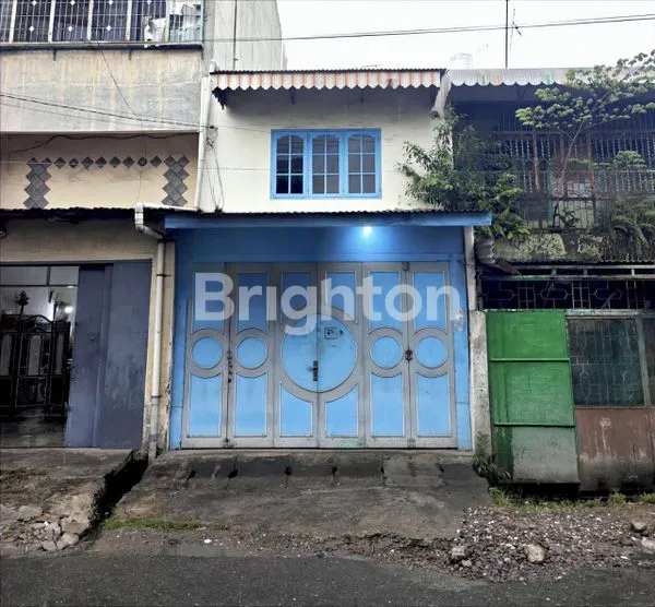 image RUKO SIAP HUNI - BEBAS BANJIR & LOKASI STRATEGIS - DAERAH JL MANDALA - JL INDUSTRI COCOK UNTUK BUKA USAHA - POSISI DI PINGGIR JALAN DAN ROW JALAN LEBAR (1)