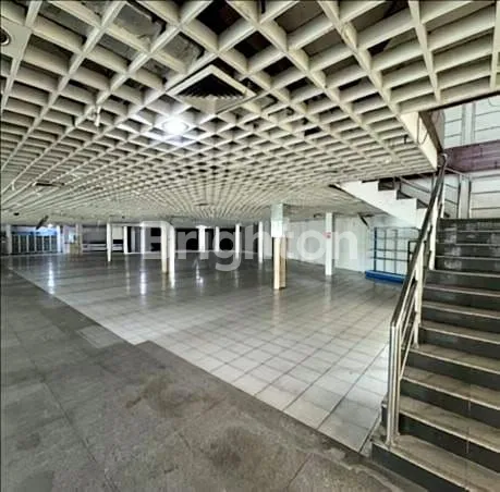 image JUAL / SEWA BANGUNAN DIKAWASAN PRIME LOCATION JL.KAPTEN PATIMURA  (6)