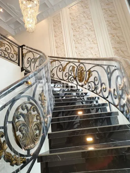 image RUMAH CANTIK 4 LANTAI SHM DI MAMPANG (3)