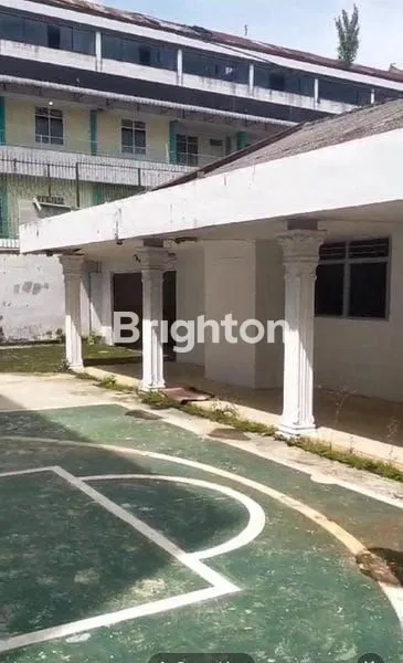 image JUAL RUMAH LAMA HITUNG HARGA TANAH JLN GATOT SUBROTO (3)