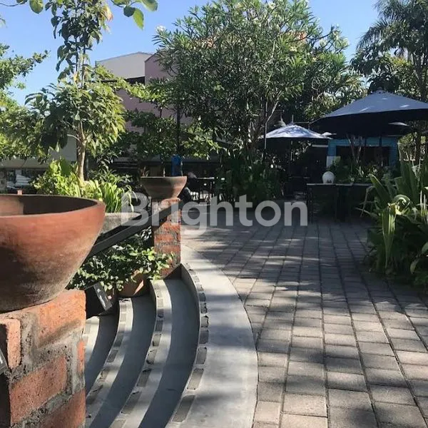 image FOODCOURT DG GARDEN & PLAYGROUND DI JALAN UTAMA SILIGITA, NUSA DUA - BALI (1)