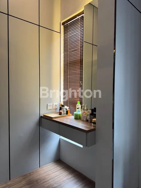 image JUAL RUMAH 2LANTAI WISATA BUKIT MAS CLUSTER PADDINGTON WIYUNG SURABAYA BARAT (7)