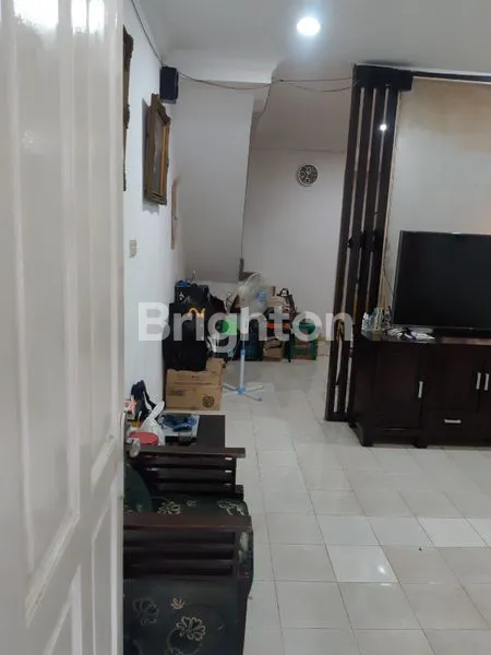 image DI JUAL RUMAH 2¾ LANTAI FULL COR – MUTIARA TAMAN PALEM, CENGKARENG JAKARTA BARAT (2)