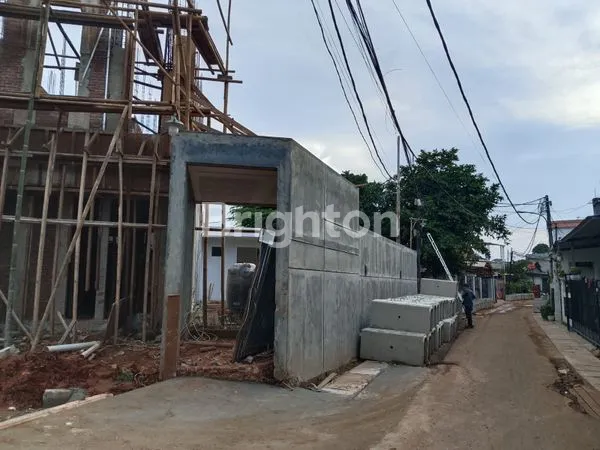 image CIPAYUNG JAKARTA TIMUR RUMAH 2 LANTAI DIJUAL CEPAT (8)