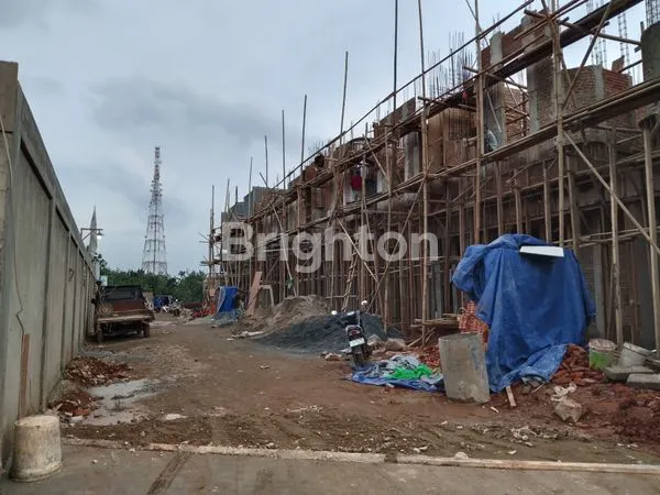 image CIPAYUNG JAKARTA TIMUR RUMAH 2 LANTAI DIJUAL CEPAT (3)