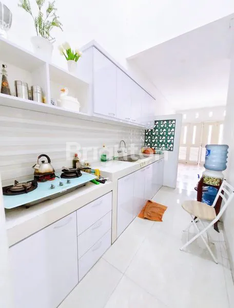 image RUMAH MEWAH MODERN 2 LANTAI LT 181 M² | KELAPA GADING PERMAI | BEBAS BANJIR | SEMI FURNISHED (7)