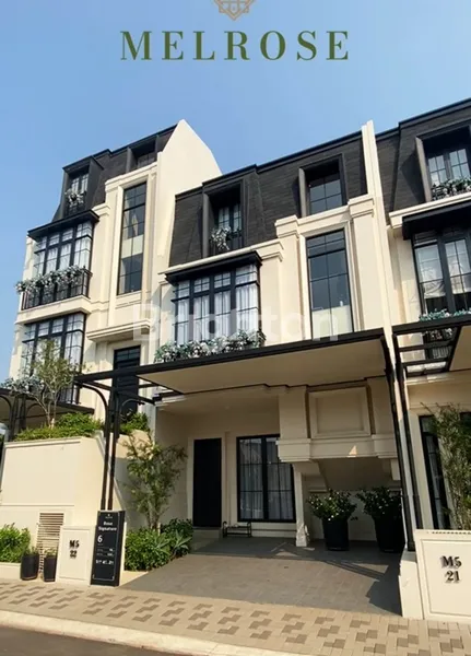 image RUMAH MEWAH 3 LANTAI DEKAT DENGAN BANDARA SOEKARNO HATTA (1)