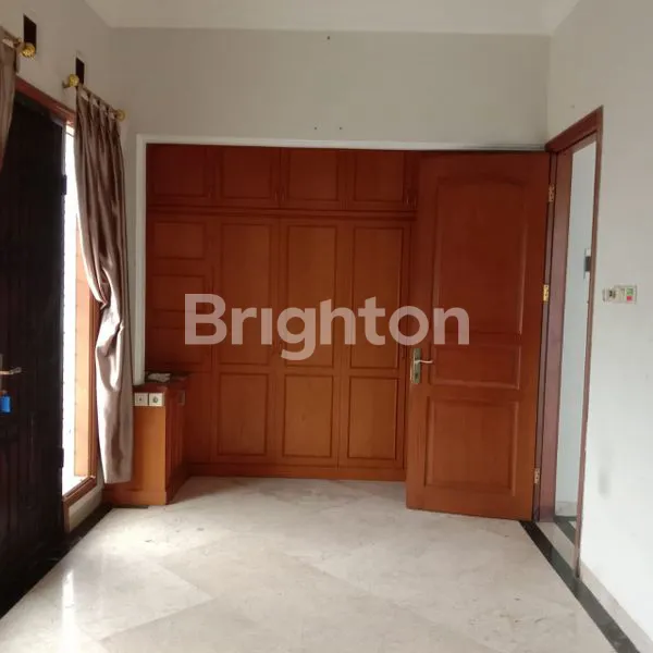 image DI JUAL CEPAT RUMAH HOOK 2 LANTAI DI SUNTER KIRANA. SUNTER JAKARTA UTARA (5)