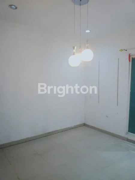 image RUMAH SIAP HUNI LT 126 LB 110 DI GADING SERPONG (4)