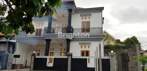 RUMAH IMPIAN SIAP HUNI DI LOKASI STRATEGIS! HARGA NEGO!