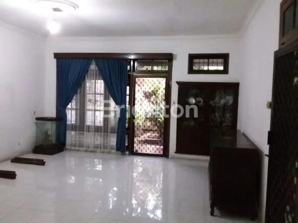 image RUMAH DI KUTISARI DEKAT RUNGKUT INDUSTRI DEKAT SIWALANKERTO  (6)
