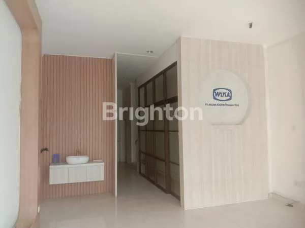 image RUKO 2 LT GRAND CITY. SIAP PAKAI UNTUK KANTOR ADA SEKAT RUANGAN DI GRAND CITY (5)