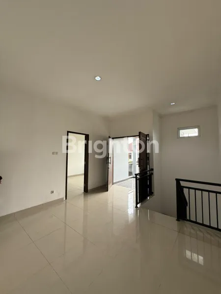 image RUMAH BARU MINIMALIS DEKAT PINTU TOLL CINERE DALAM KOMPLEK ELITE BUKIT CINERE INDAH DEPOK  (5)