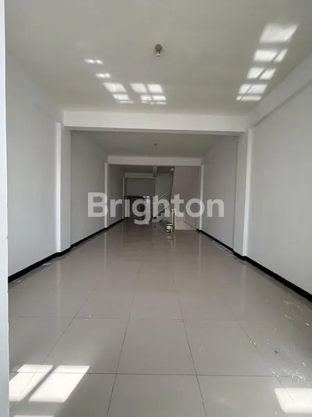 image RUKO STRATEGIS 3 LANTAI DI JALAN RAYA JENGGOLO SIDOARJO (8)