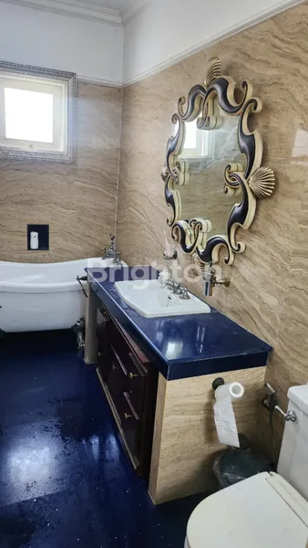 image RUMAH MEWAH 2 LANTAI SEMI FURNISH CLUSTER ALEXANDRIA WISATA BUKIT MAS LIDAH WETAN SURABAYA (5)