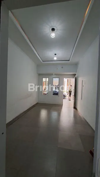 image RUMAH CLUSTER 2 1/2 LT DEKAT LRT CIRACAS (2)