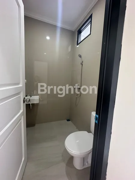 image JUAL CEPAT! RUMAH MEWAH MINIMALIS DI CINERE, SIAP HUNI & BEBAS BANJIR (3)