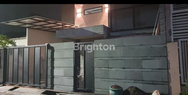 image SIMPANG DARMO MINIMALIS 2LANTAI SIAP HUNI TERAWAT BS NEGO (4)