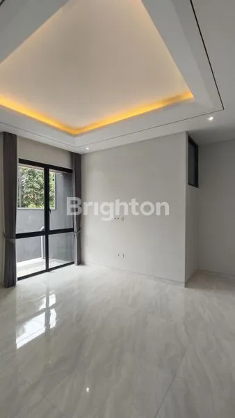 image RUMAH HOOK MEWAH 2 LANTAI DI MANYAR, DEKAT SEKOLAH PETRA (7)