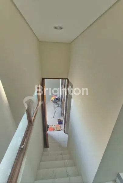 image RUMAH BARU 2 LANTAI SIAP HUNI DI BOJONGSARI. HANYA 900 JUTAAN. (7)