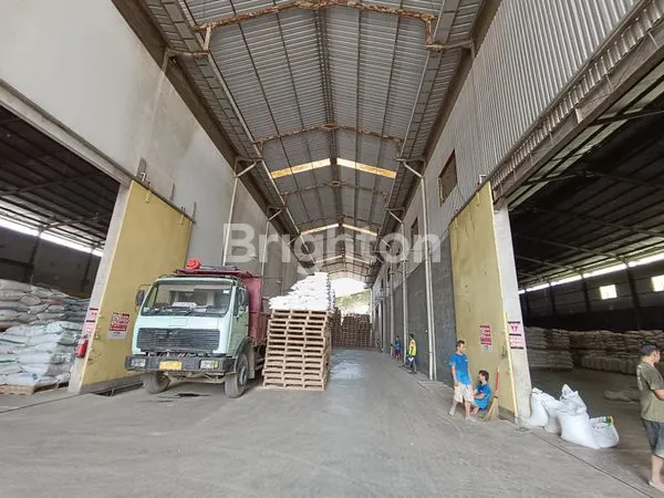 image DIJUAL TANAH DAN BANGUNAN (1)