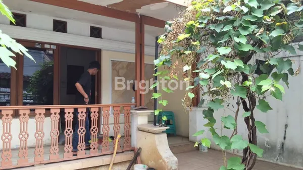 image JUAL RUMAH HARGA TERMURAH DI AMPERA JAKARTA SELATAN (2)