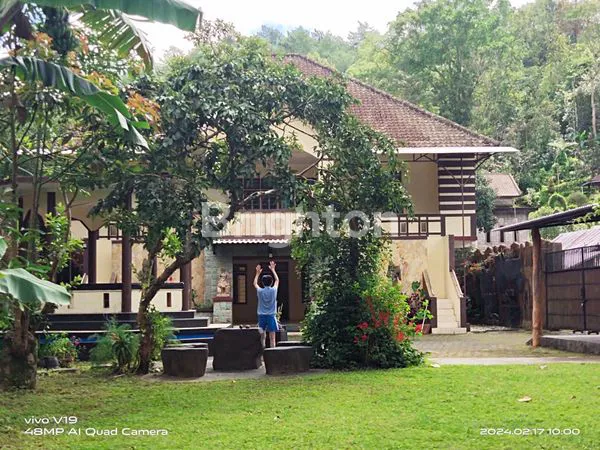 image VILLA LANGKA DI BEDUGUL – JALAN KAKI KE KEBUN RAYA & DANAU BERATAN (2)