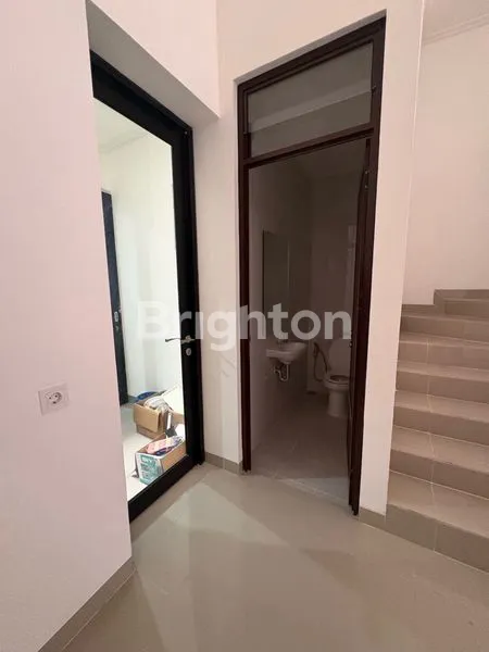 image RUKAN STRATEGIS 3,5 LANTAI 2 UNIT EURO ASIA OSAKA PIK 2 (4)