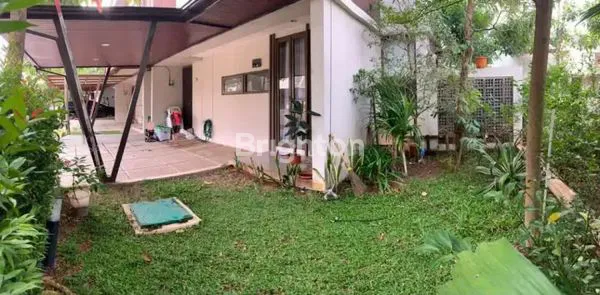 image RUMAH HOOK MEWAH DI SPRINGHILL, FULL FURNISHED & SIAP HUNI (4)