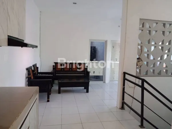 image RUMAH USAHA / RUKO DI SIDOSERMO SURABAYA DI JUAL LEBAR TANAH 11 METER  SELANGKAH KE PLAZA MARINA SBY (3)