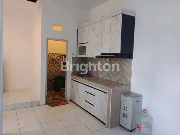 image RUMAH USAHA / RUKO DI SIDOSERMO SURABAYA DI JUAL LEBAR TANAH 11 METER  SELANGKAH KE PLAZA MARINA SBY (8)