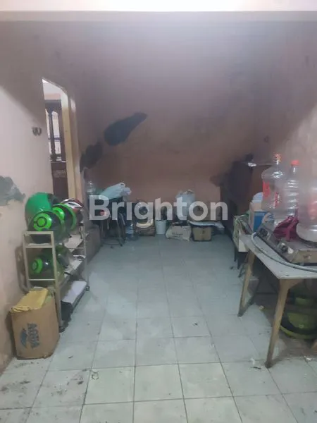 image RUKO DI TENGAH KOTA,COCOK UNTUK TEMPAT USAHA,DI PINGGIR JALAN RAYA (6)