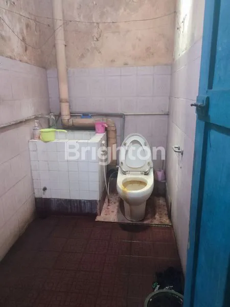 image RUKO DI TENGAH KOTA,COCOK UNTUK TEMPAT USAHA,DI PINGGIR JALAN RAYA (5)